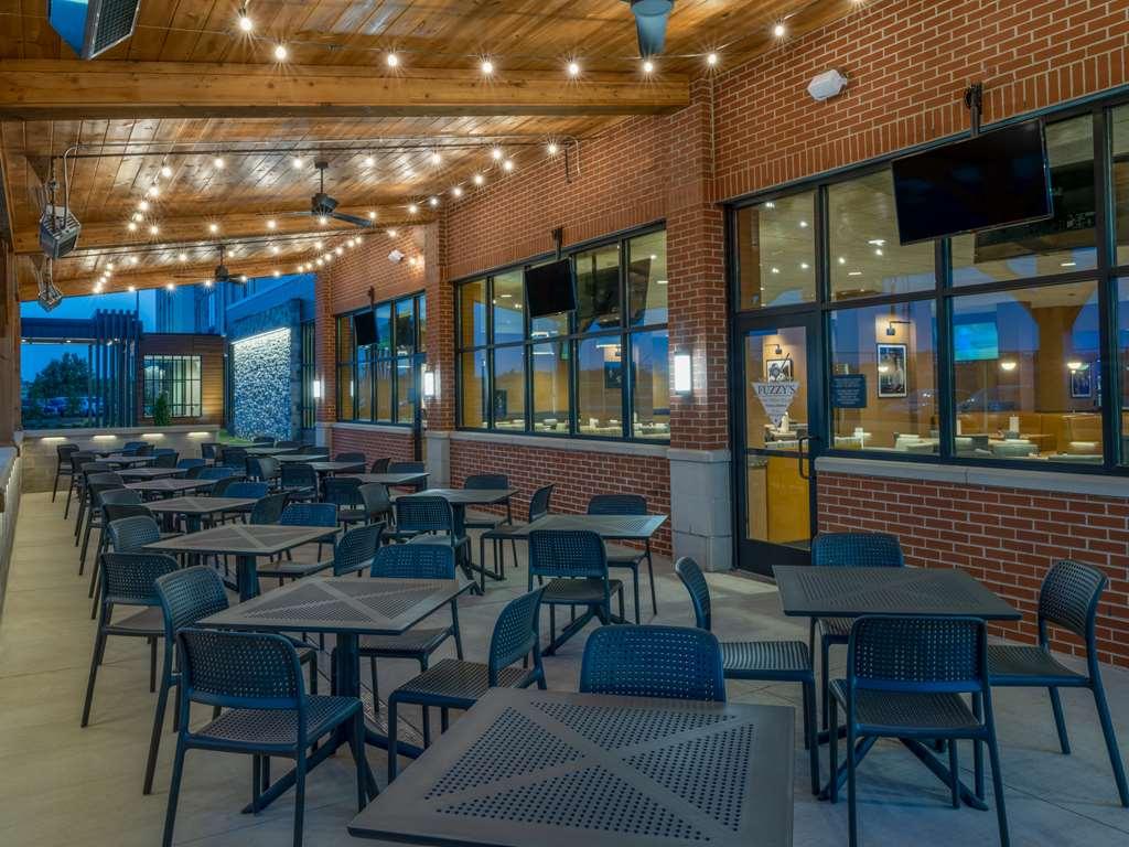 Hilton Garden Inn Jeffersonville Louisville North Restaurant photo