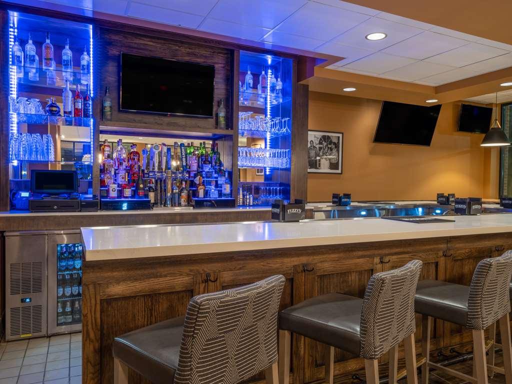 Hilton Garden Inn Jeffersonville Louisville North Restaurant photo